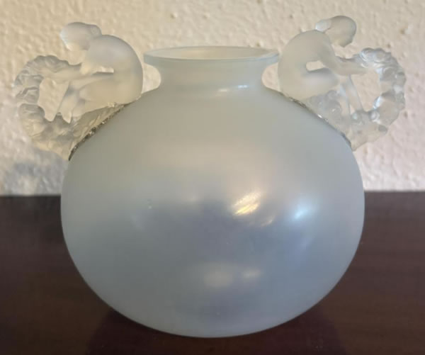 Rene Lalique Bouchardon Vase