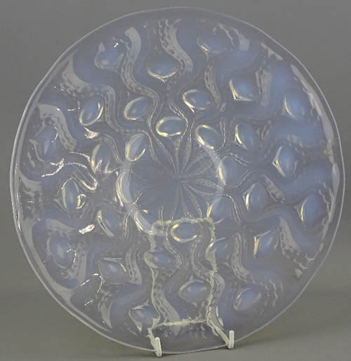 R. Lalique Bulbes Plate