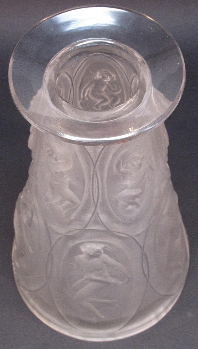 R. Lalique Camees Vase 2 of 2