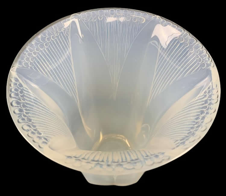 R. Lalique Campanule Vase 2 of 2