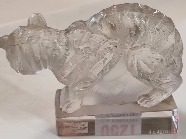 R. Lalique Cat Paperweight 2 of 2