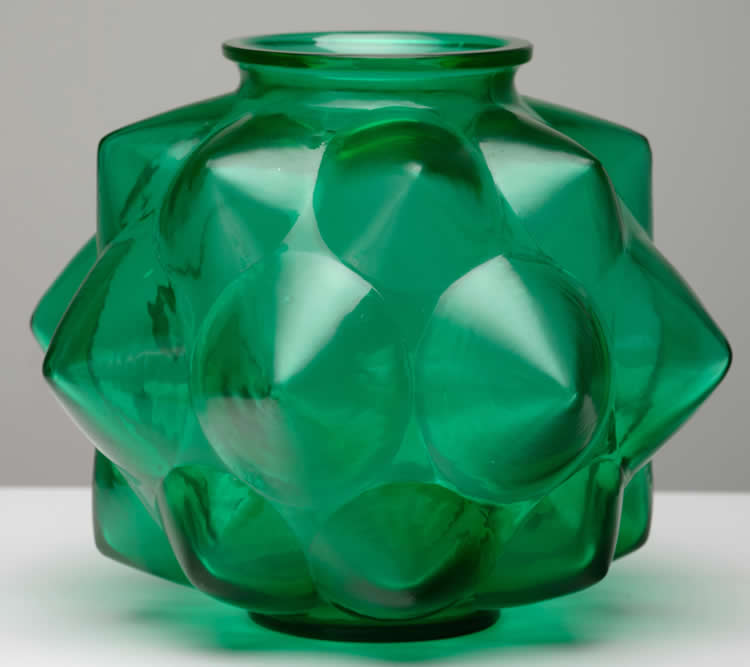 Rene Lalique Vase Champagne