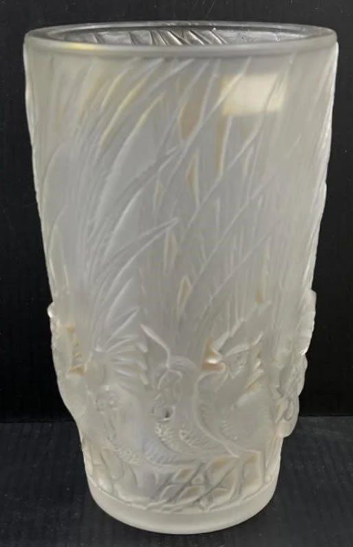 Rene Lalique  Coqs Et Plumes Vase 
