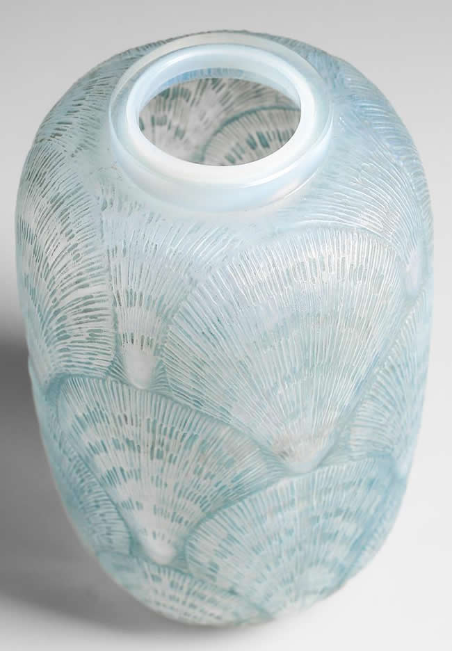 R. Lalique Coquilles Vase 2 of 2