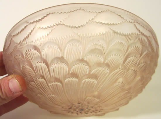 R. Lalique Dahlia Bowl 2 of 2