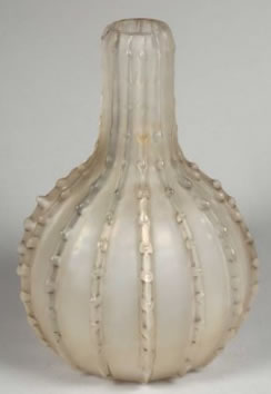 R. Lalique Dentele Vase