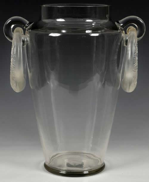 R. Lalique Deux Anneaux Scarabees Vase