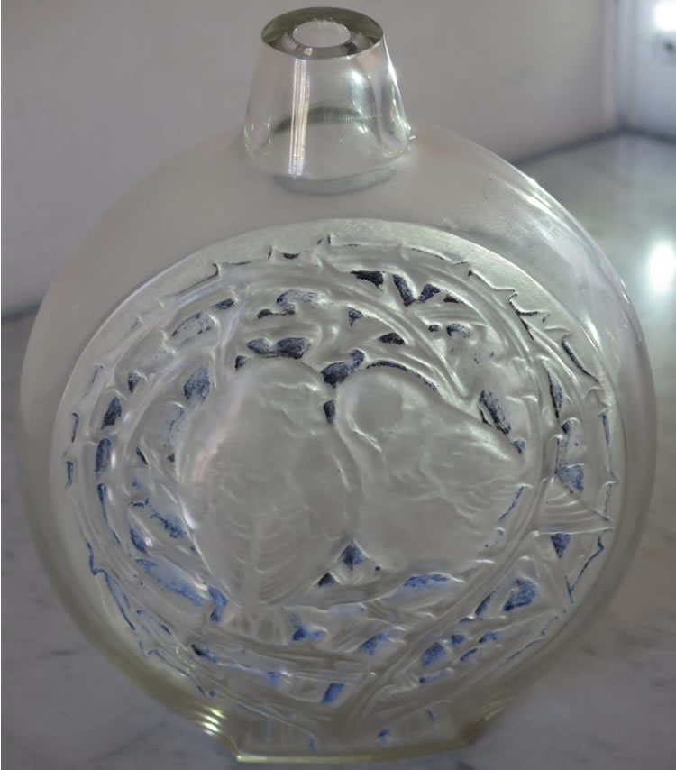 R. Lalique Deux Moineaux Bavardant Vase 3 of 3