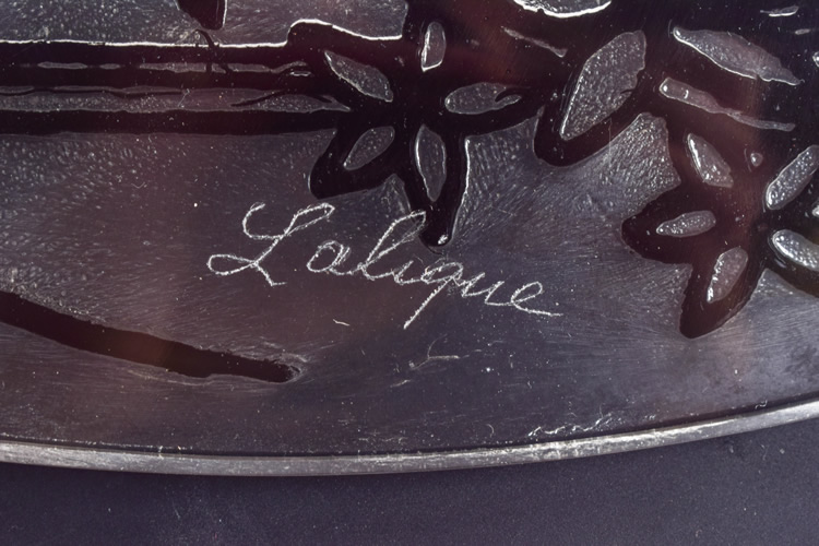 R. Lalique Deux Pigeons Plate 3 of 3