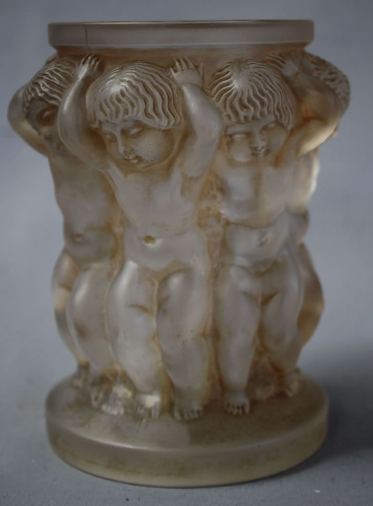 R. Lalique Enfants Lamp 2 of 2