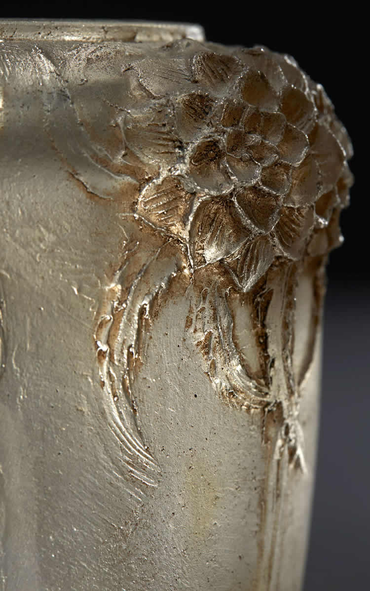 R. Lalique Feuillages Cire Perdue Vase 2 of 2