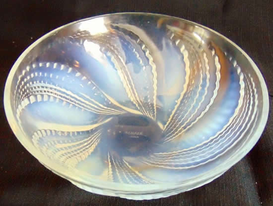 R. Lalique Fleurons Bowl
