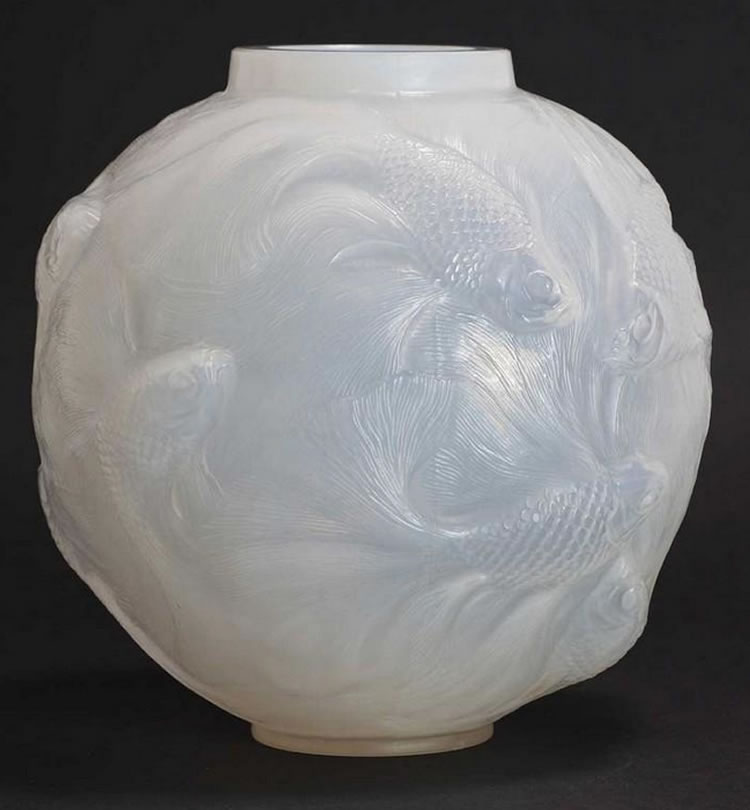 Rene Lalique Vase Formose