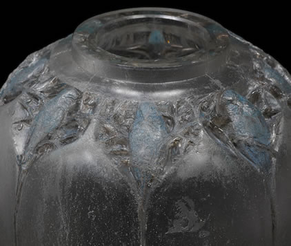 R. Lalique Frise Perruches Cire Perdue Vase 3 of 3