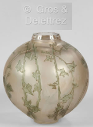 Rene Lalique  Grande Boule Lierre Vase 