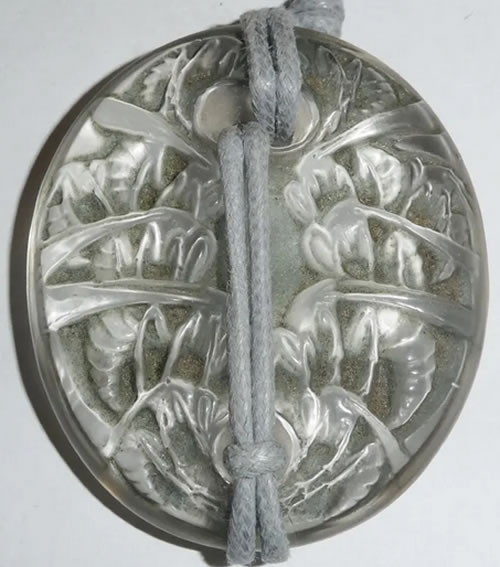 R. Lalique Guepes Pendentif