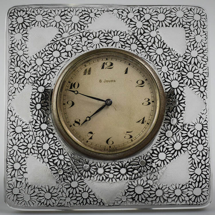 R. Lalique Guirlandes Clock