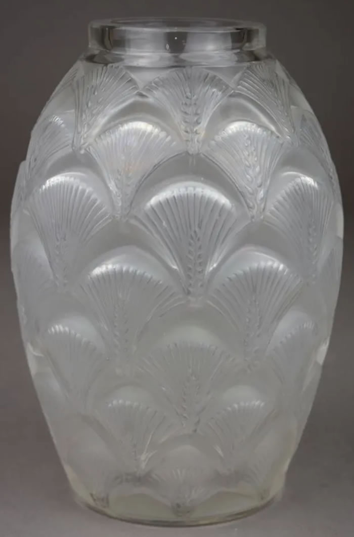 R. Lalique Herblay Vase