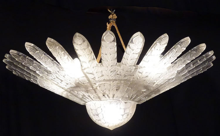 R. Lalique Hetre Chandelier