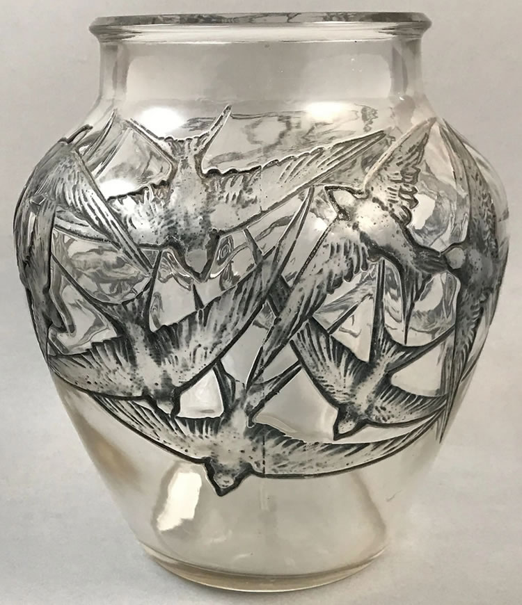 R. Lalique Hirondelles Vase