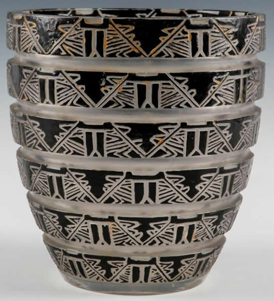 R. Lalique Lagamar Vase