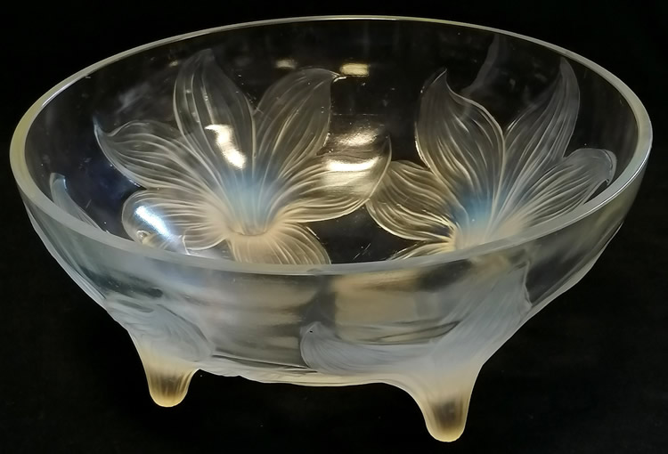R. Lalique Lys Footed Bowl 2 of 2