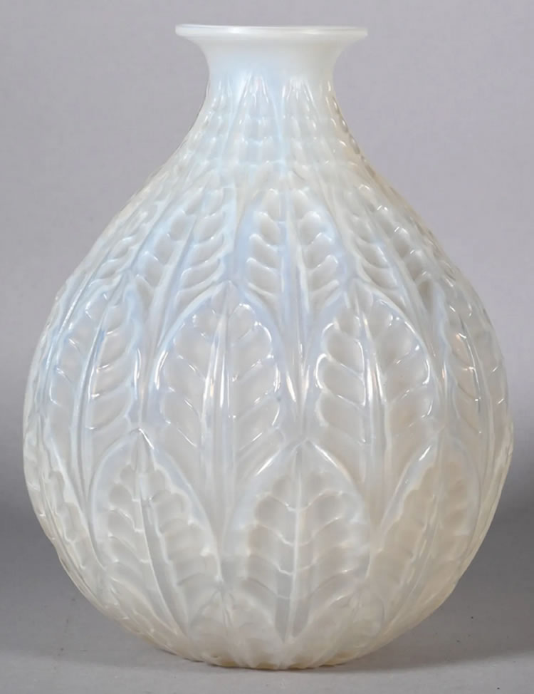 R. Lalique Malesherbes Vase