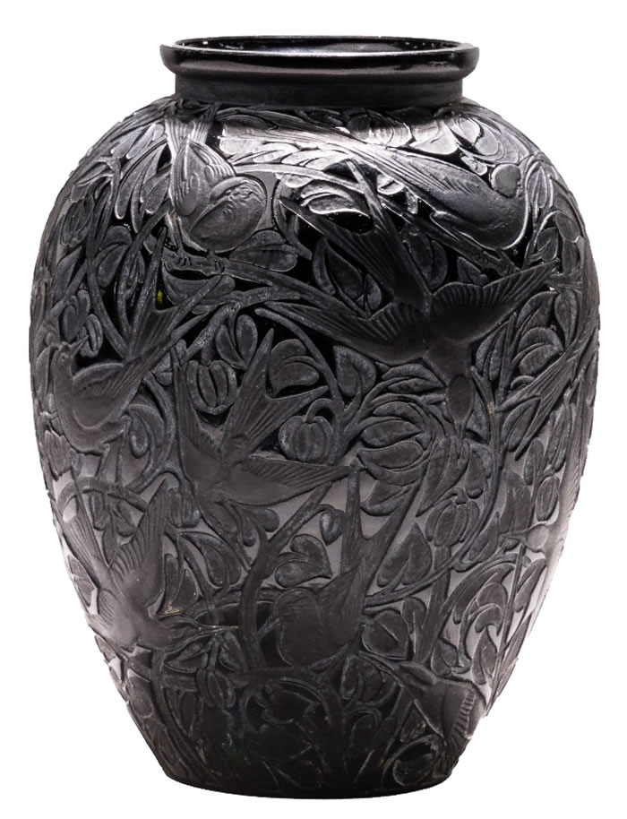 R. Lalique Martin Pecheurs Vase