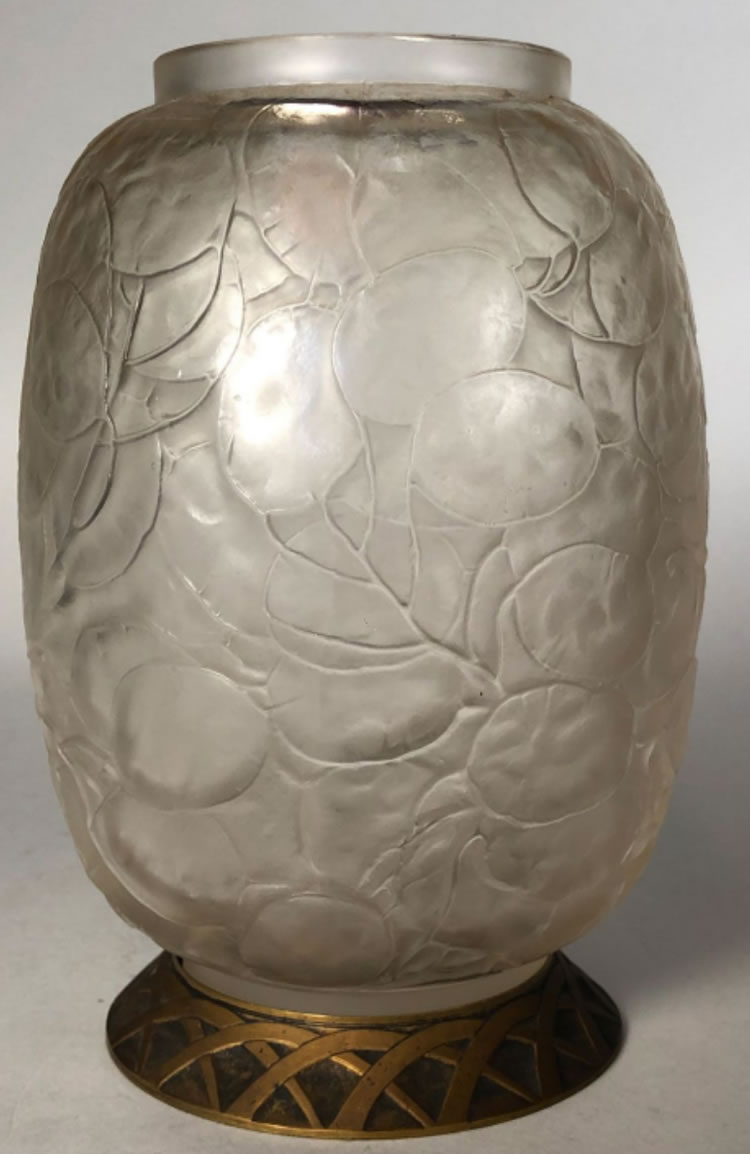 Rene Lalique Vase Monnaie Du Pape
