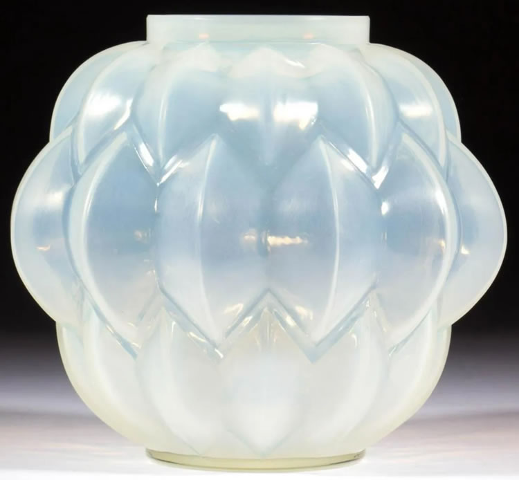 Rene Lalique  Nivernais Vase 