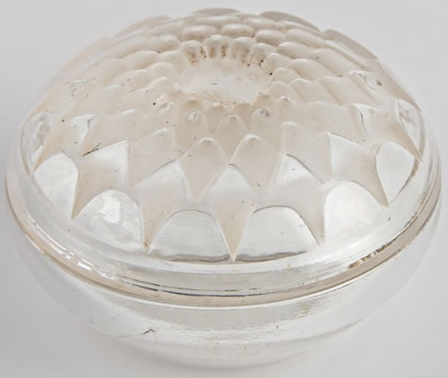 Rene Lalique  Oeillet Mignardise Box 