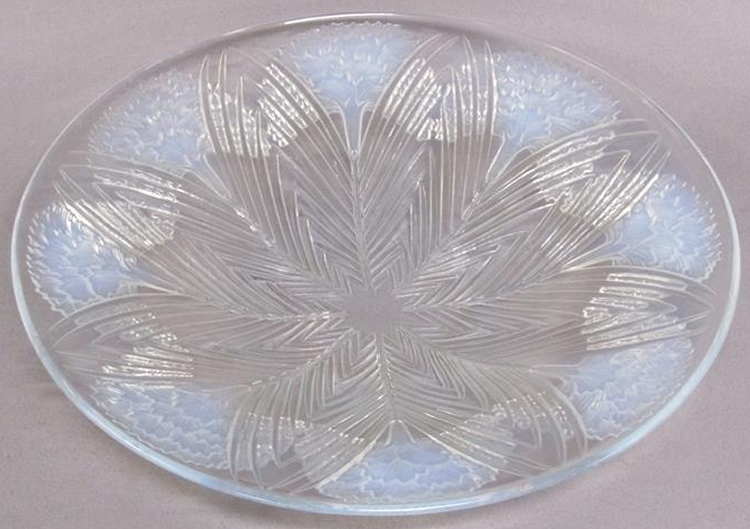Rene Lalique Coupe Ouverte Oeillets