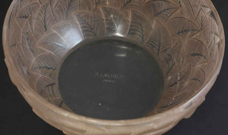 R. Lalique Ormeaux Bowl 2 of 2