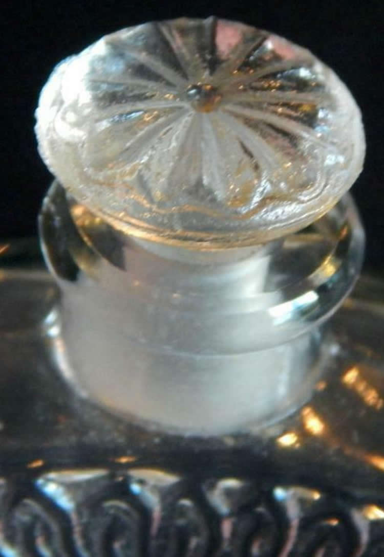R. Lalique Pavots d'Argent Perfume Bottle 2 of 2