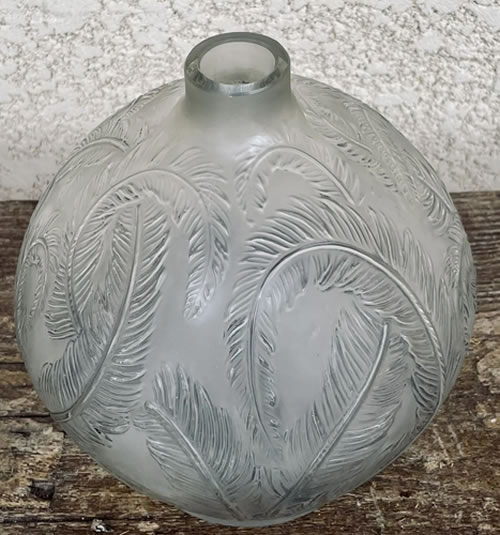 R. Lalique Plumes Vase 2 of 2