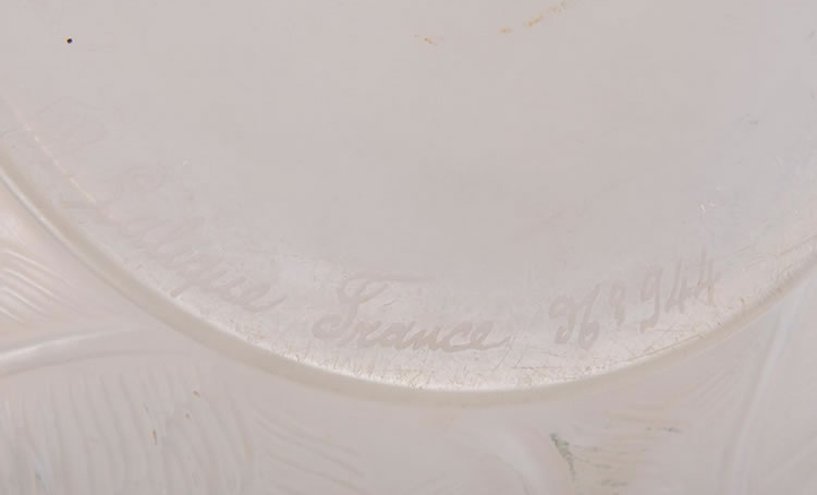 R. Lalique Plumes Vase 3 of 3