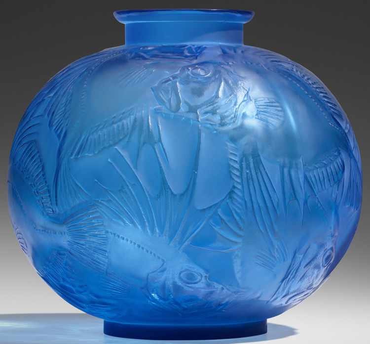 R. Lalique Poisssons Vase 2 of 2