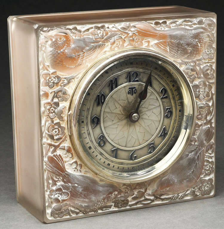 R. Lalique Quatre Moineaux du Japon Clock
