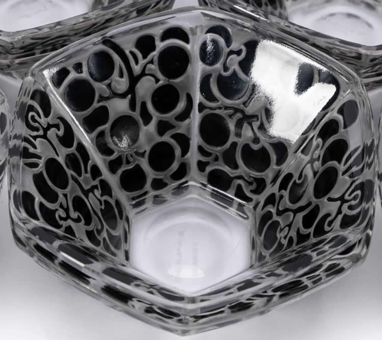 R. Lalique Raisins Six Pans Bowl 3 of 3