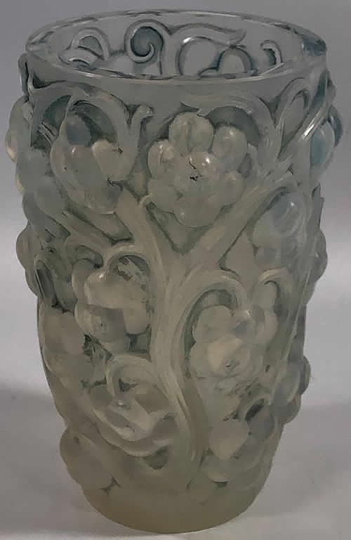 R. Lalique Raisins Vase
