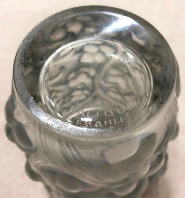 R. Lalique Raisins Vase 2 of 2