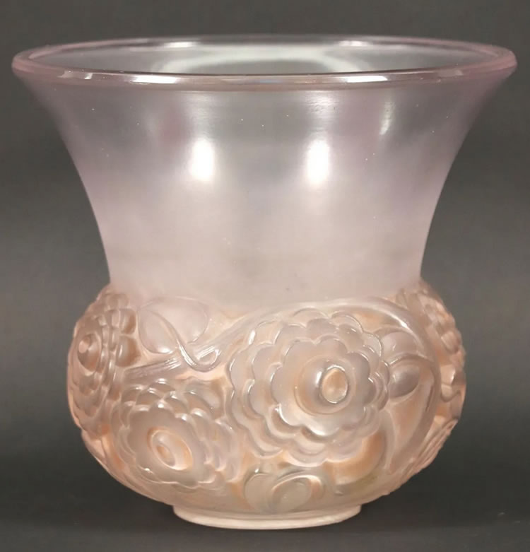 R. Lalique Renoncules Vase