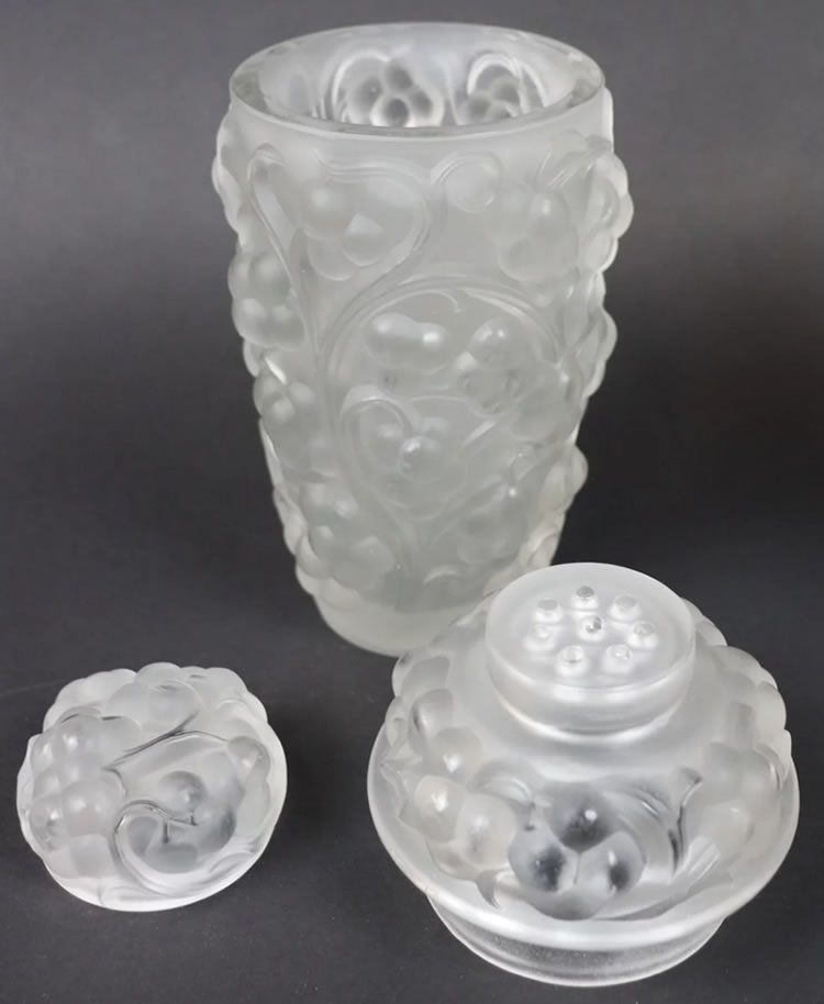 R. Lalique Thomery Cocktail Shaker 2 of 2