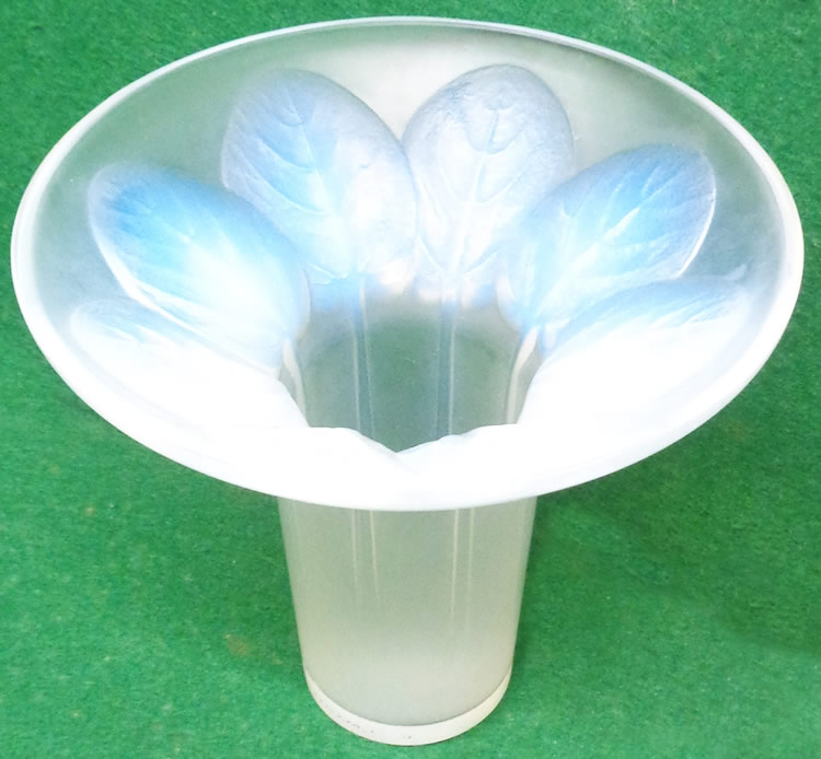 R. Lalique Violettes Vase