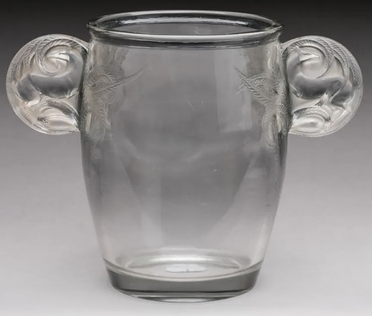 R. Lalique Yvelines Vase