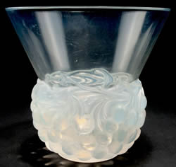 Cerises Lalique France Crystal Modern Vase