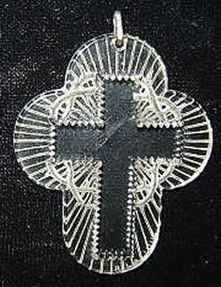 Croix Epines Lalique France Crystal Modern Pendant