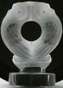 Deux Hiboux Lalique France Crystal Modern Seal or Paperweight