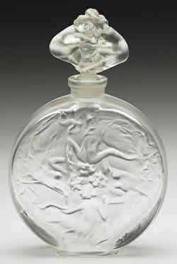 Rosace Figurines Lalique France Crystal Perfume Bottle With Deux Figurines Stopper. This Was One Of Two Different Stoppers Used Before The War. The Original Design Was A Fan Shaped Stopper.