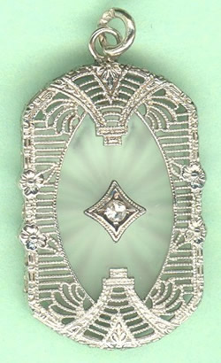 Fake Rene Lalique Pendant Example-2